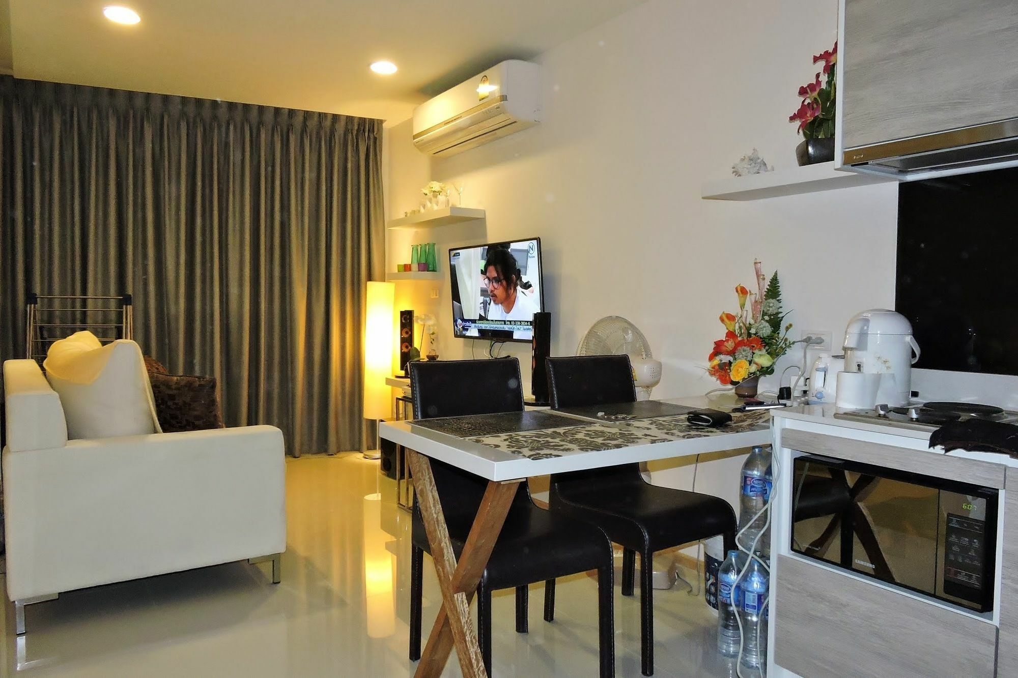 Acqua - 100 Meters From Jomtien Beach Pattaya Exteriér fotografie